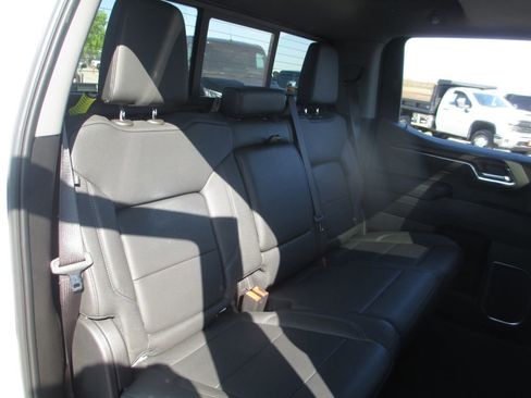 Used 2023 GMC Sierra 1500 SLT w/ SLT Premium Plus Package AWD/4WD image 26