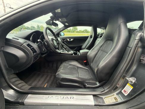 Used 2017 Jaguar F-TYPE Coupe RWD image 12