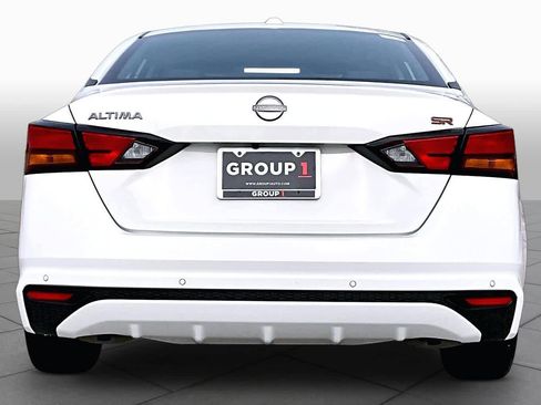 Used 2025 Nissan Altima 2.5 SV FWD image 5