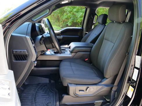 Used 2017 Ford F150 XLT w/ Equipment Group 302A Luxury AWD/4WD image 25