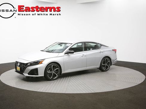 Used 2023 Nissan Altima 2.5 SR FWD image 52