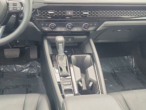 Used 2024 Honda Accord Touring image 24