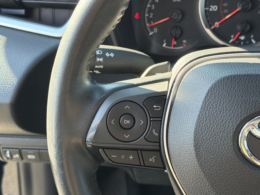 Used 2020 Toyota Corolla SE FWD image 24