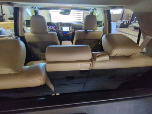 Used 2020 Toyota 4Runner Limited image 34