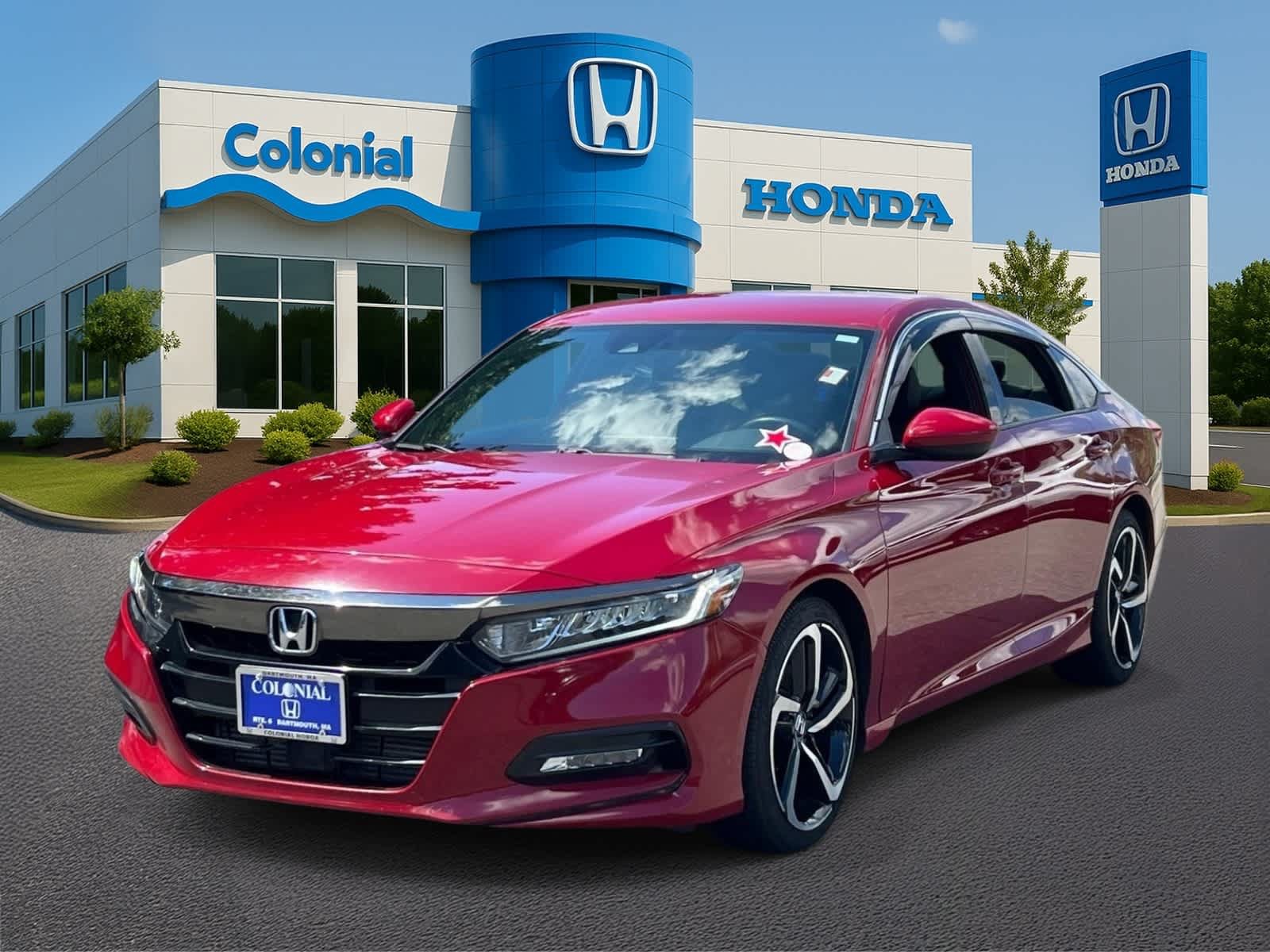 Used 2018 Honda Accord Sport image 2