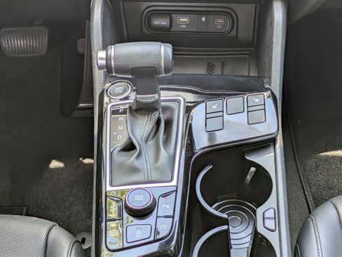Certified 2024 Kia Sportage EX FWD image 16