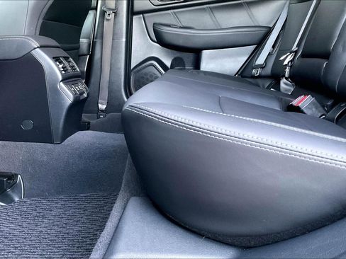 Used 2019 Subaru Outback 2.5i Limited w/ Popular Package #2 image 17