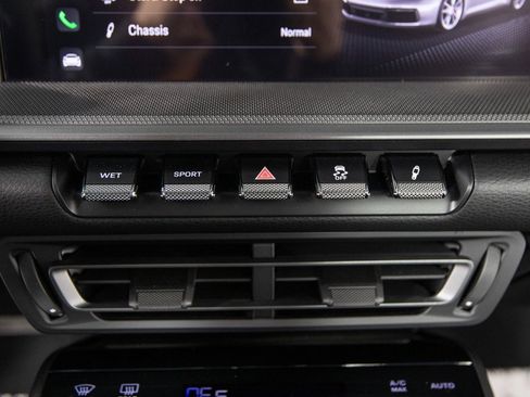 Certified 2024 Porsche 911 Carrera image 33