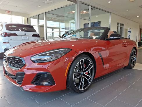 New 2026 BMW Z4 M40i w/ Premium Package image 5