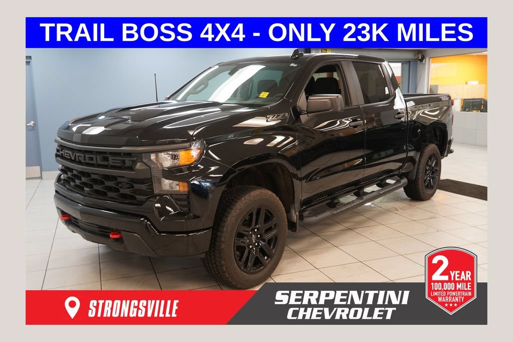 Used 2023 Chevrolet Silverado 1500 Custom Trail Boss w/ 2.7L Blackout Package AWD/4WD image 1
