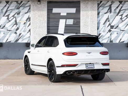 Used 2022 Bentley Bentayga Speed image 11