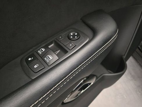 Used 2021 Dodge Challenger SRT Hellcat Redeye image 5