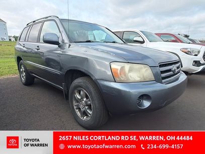 Used 2005 Toyota Highlander 2WD V6 w/ 3rd Row