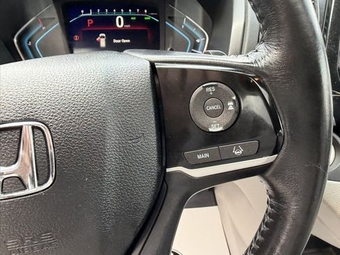 Used 2018 Honda Odyssey EX-L image 19