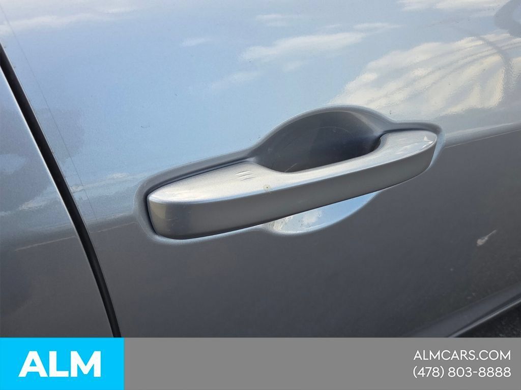 Used 2025 Acura ADX FWD image 12