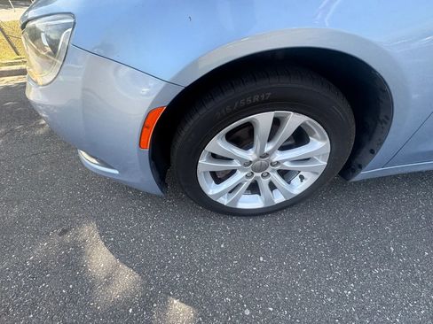 Used 2015 Chrysler 200 Limited image 11