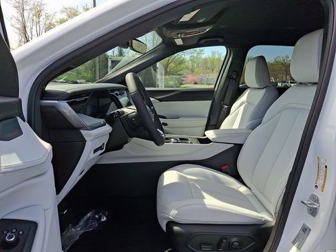 New 2026 Jeep Cherokee Limited AWD/4WD image 9
