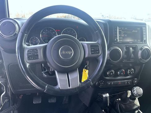 Used 2016 Jeep Wrangler Sport image 11
