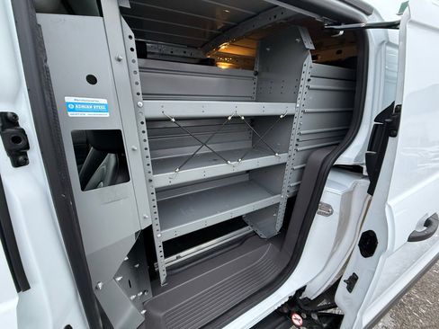 Used 2022 Ford Transit Connect XL image 29