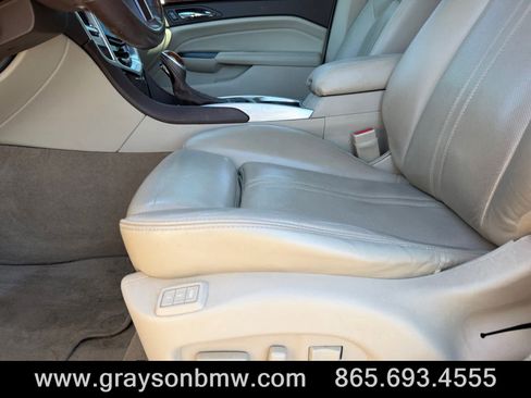 Used 2015 Cadillac SRX Premium AWD/4WD image 11