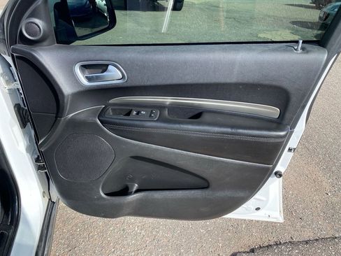 Used 2019 Dodge Durango SXT w/ 3rd Row Seating Group image 34