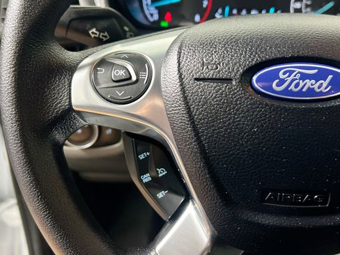 Used 2023 Ford Transit Connect XL image 18