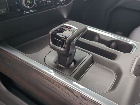 New 2026 GMC Sierra 1500 SLT image 24