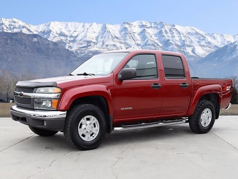 Used 2005 Chevrolet Colorado LS image 2