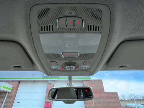 Used 2011 Audi Q5 2.0T Premium Plus image 25