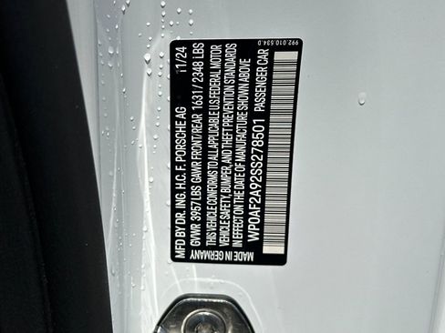 Certified 2025 Porsche 911 GT3 RS RWD image 44