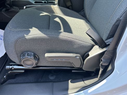 New 2025 Jeep Gladiator Sport image 13