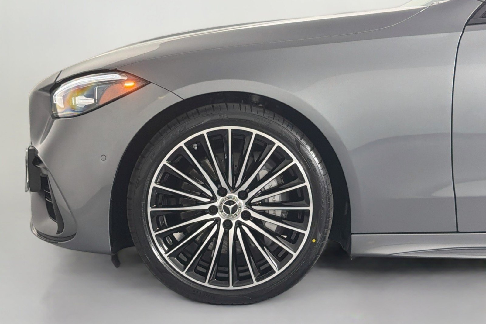 Used 2024 Mercedes-Benz C 300 Sedan image 10