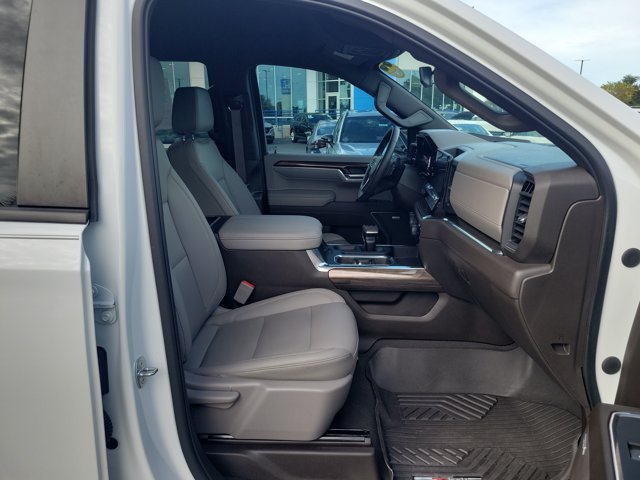 Used 2023 Chevrolet Silverado 1500 RST w/ Convenience Package II AWD/4WD image 9
