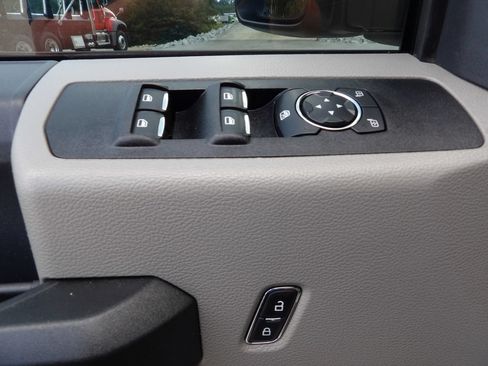 Used 2022 Ford F250 XL w/ Power Equipment Group AWD/4WD image 15
