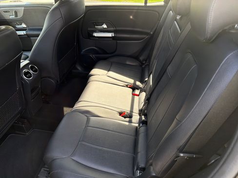 Certified 2023 Mercedes-Benz GLB 250 4MATIC image 24
