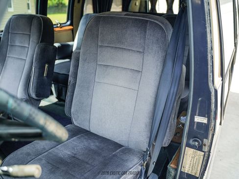Used 1988 Chevrolet G20 RWD image 42