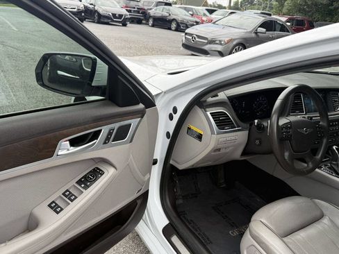 Used 2017 Genesis G80 3.8 w/ Option Group 03 RWD image 8