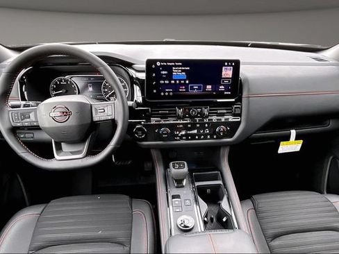 New 2026 Nissan Pathfinder Rock Creek w/ Rock Creek Premium Package AWD/4WD image 5