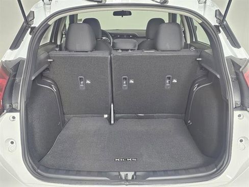 New 2025 Nissan Kicks S image 22