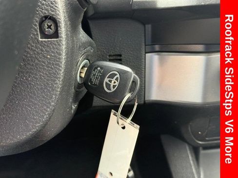 Used 2023 Toyota Tacoma SR AWD/4WD image 30