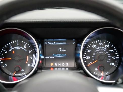 Used 2020 Ford Mustang Convertible RWD image 31