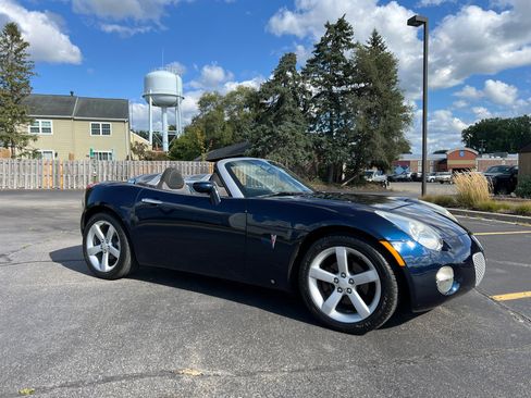 Used 2006 Pontiac Solstice Convertible w/ Power Package image 10