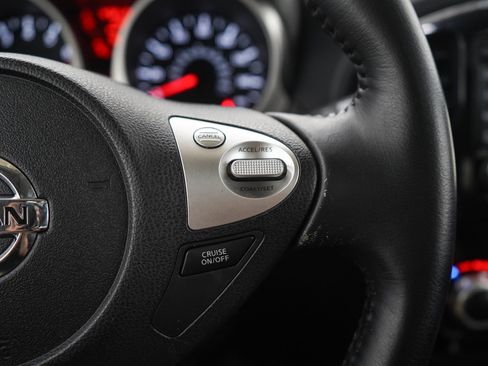 Used 2015 Nissan Juke SL FWD image 26