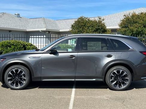 New 2026 MAZDA CX-90 Plug-In Hybrid w/ Premium Plus AWD/4WD image 9