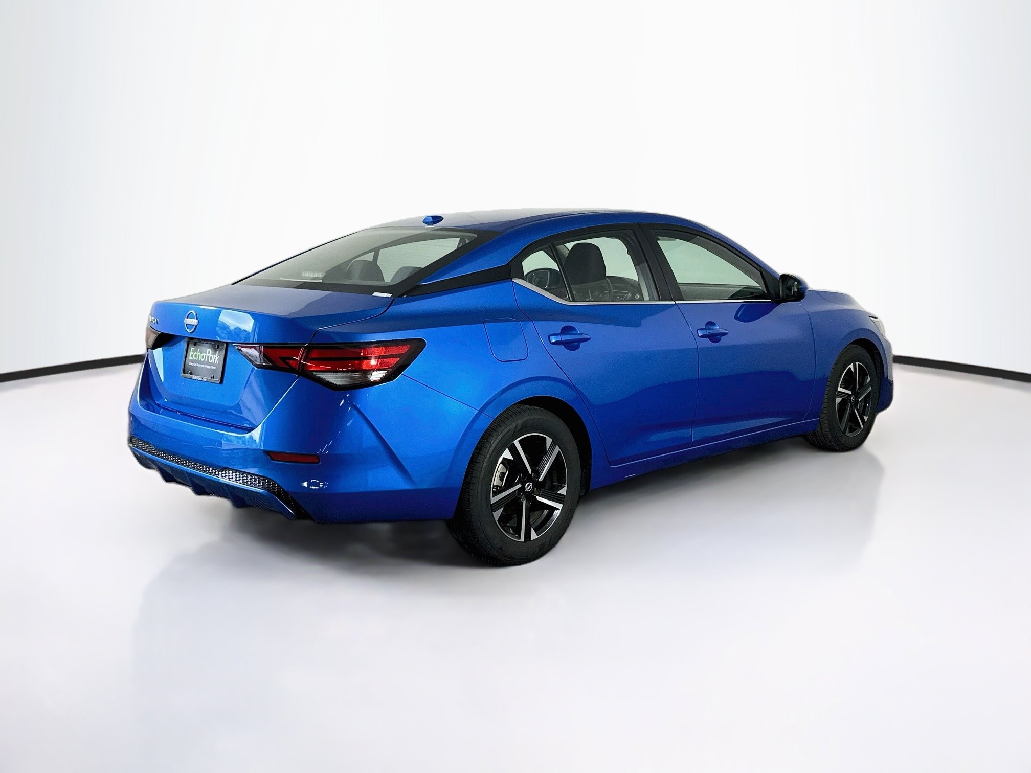 Used 2025 Nissan Sentra SV FWD image 9