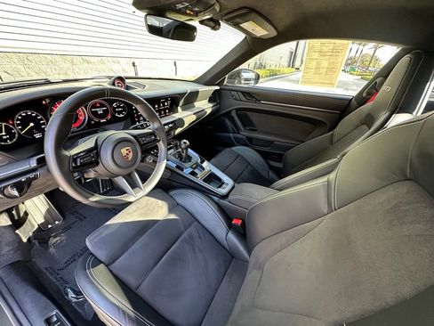 Used 2024 Porsche 911 GT3 image 4