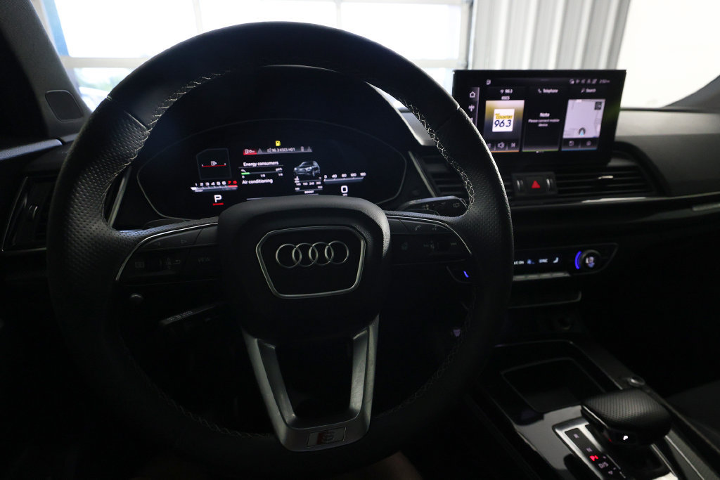Used 2022 Audi SQ5 Prestige w/ Prestige Package AWD/4WD image 17