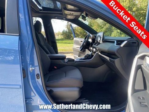 Used 2022 Toyota RAV4 SE image 19