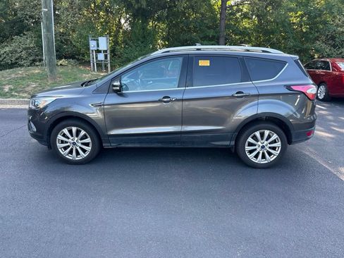 Used 2017 Ford Escape Titanium AWD/4WD image 7