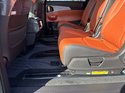 New 2026 Kia Carnival EX image 20